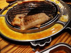-青瓦炭韩潮烤肉(花园道店)