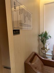 -蓝调造型·烫发·染发
