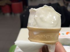-麦当劳(乳山路店)