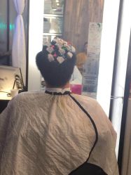 -一東造型烫发染发