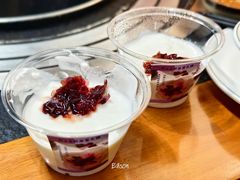 手工玫瑰酸奶-阿山卓·野生菌火锅·纳西火塘烤肉