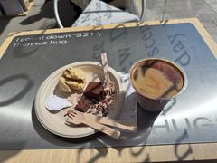 -HUGS coffee(东区店)