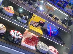 面包甜点陈列柜-DQ·蛋糕·冰淇淋(融创茂店)