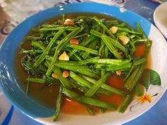 -Thiw Soen Seafood Restaurant