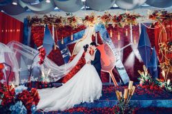 -花轿喜屋婚礼策划