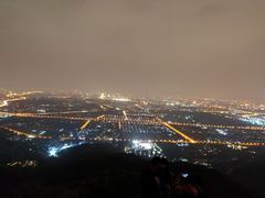 -鬼笑石后山停车场