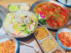 -明洞阿姨·韩式酱蟹烤肉·创意料理(三元桥店)