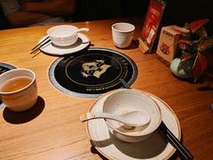 -吃饭皇帝大土家民族菜(荟聚店)