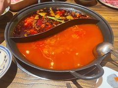 -旧街市鲜货老火锅(大光路店)