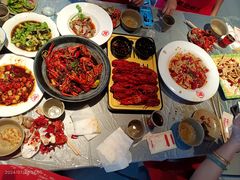 -肥肥虾庄·金牌油焖大虾(杨园滨江时代walk店)