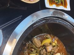 -炖四方东北铁锅炖·烧烤小龙虾(中豪国际店)