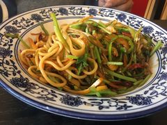 炒面-东大桥小国抻面烧烤(长通路店)