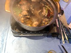 -千岛蚝高压锅生蚝·人参火锅(白云万达店)