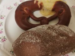 八字碱盐圈-德南面包房(尚都店)