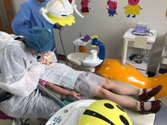 -茂菊口腔连锁(浦东南路店)