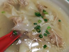 鲜肉小馄饨-食惠里小笼包面馆(越秀店)