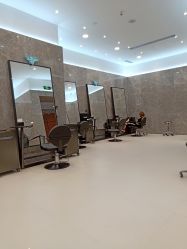 -TONI&GUY
