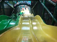 -蒙特利亲子乐园