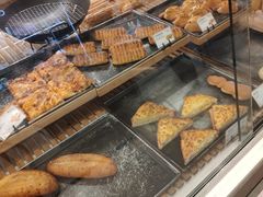 -巴黎贝甜(大宁国际商业广场店)
