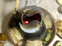 -羊家胡同·龙虾烧烤火锅(龙汇路店)
