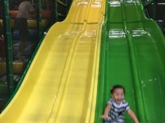 -蒙特利亲子乐园