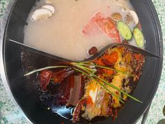-肖婷姐大铁锅重庆火锅(南湖店)