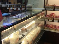 -红宝石·鲜奶小方·海派西点房(金杨店)