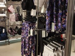 -lululemon(上海浦东IFC店)