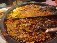 -鸣记脆皮烤鱼·海鲜烤鱼(三八广场店)