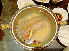 -半岛翡丽海鲜自助餐厅(观风亭店)