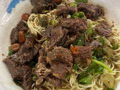 -阿阳牛腩腌面店