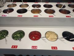-蔡婶牛腩牛杂煲(长安万科店)
