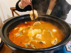 酸汤鱼火锅-猫爷的腔调·黔小馆(交大医学住宅区店)