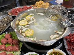 -牛一煲美食(江高店)