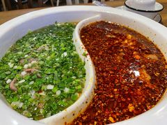 鸳鸯水煮牛肉-成都吃客(九眼桥店)