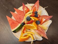 缤纷水果拼-ommo cafe(半岛城邦店)