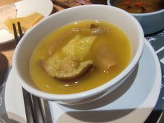-一朵菌·野生菌探索家火锅(南亚店)