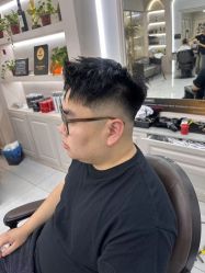 -尤司男士国潮理发馆