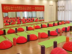 -静穆瑜伽普拉提连锁