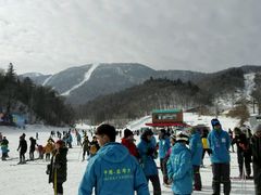 -亚布力新体委滑雪场