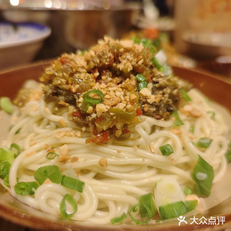 无名蹄花，藏于建设路美食街的巷子里