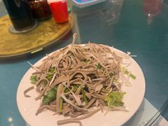 -溢心园香河肉饼总店