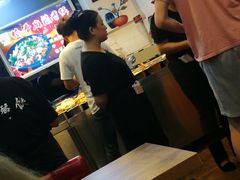 -愉肴麻辣香锅(中山路店)