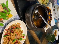 -云海肴·汽锅鸡·云南代表菜(天山百盛优客店)