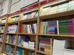 -新华传媒教材书店(中山南二路)