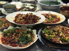 -洪霞餐馆