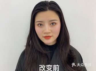 一款大卷发应该是很多女孩的梦吧， 再搭配一款超级显白