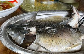 Steamed Freshwater Wuchang Fish without Ginger
