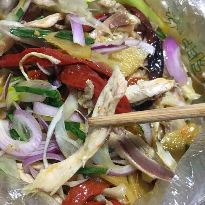 光头强椒麻鸡-"虽然和小时候吃的味道还差点,不够麻和辣,.
