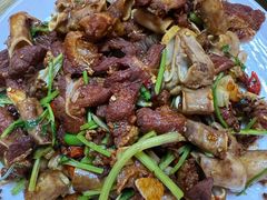 -超越海鲜屋(飞龙物业店)